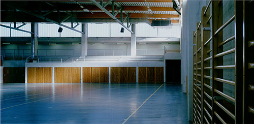 architecture frank rambert : Salle de sport et fêtes