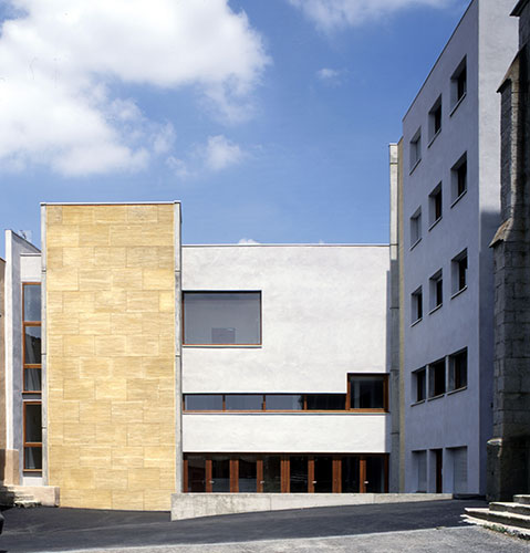 architecture frank rambert : Bâtiment communal et logements